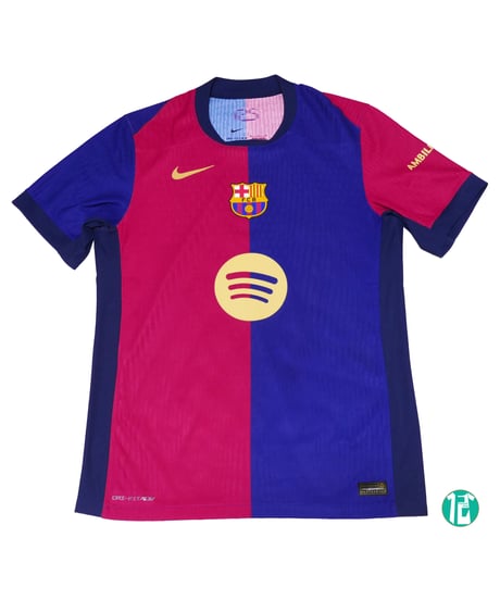 Football shop 12
