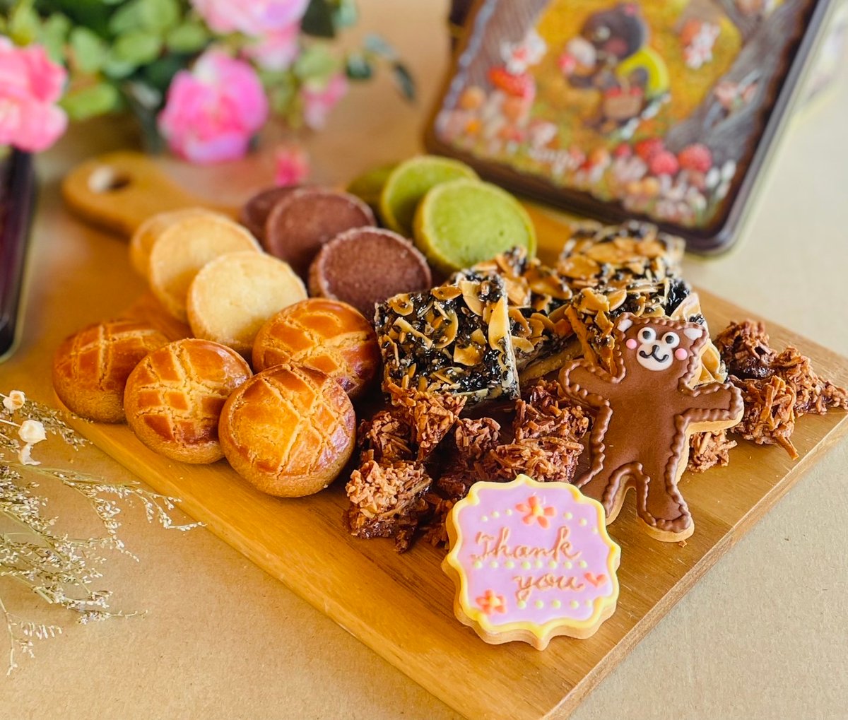 美食家く〜ま君のキノコ狩りクッキー缶】2025 4月分 | THE NICOLE