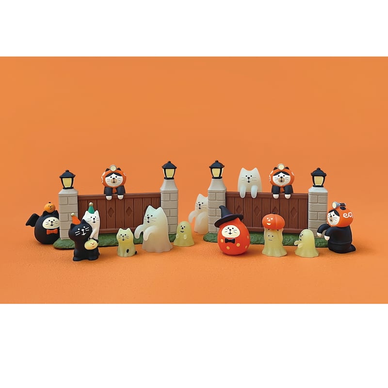 おばけにゃんこ(黒猫におんぶ)【おばけなにゃんこたち】 | CHEER