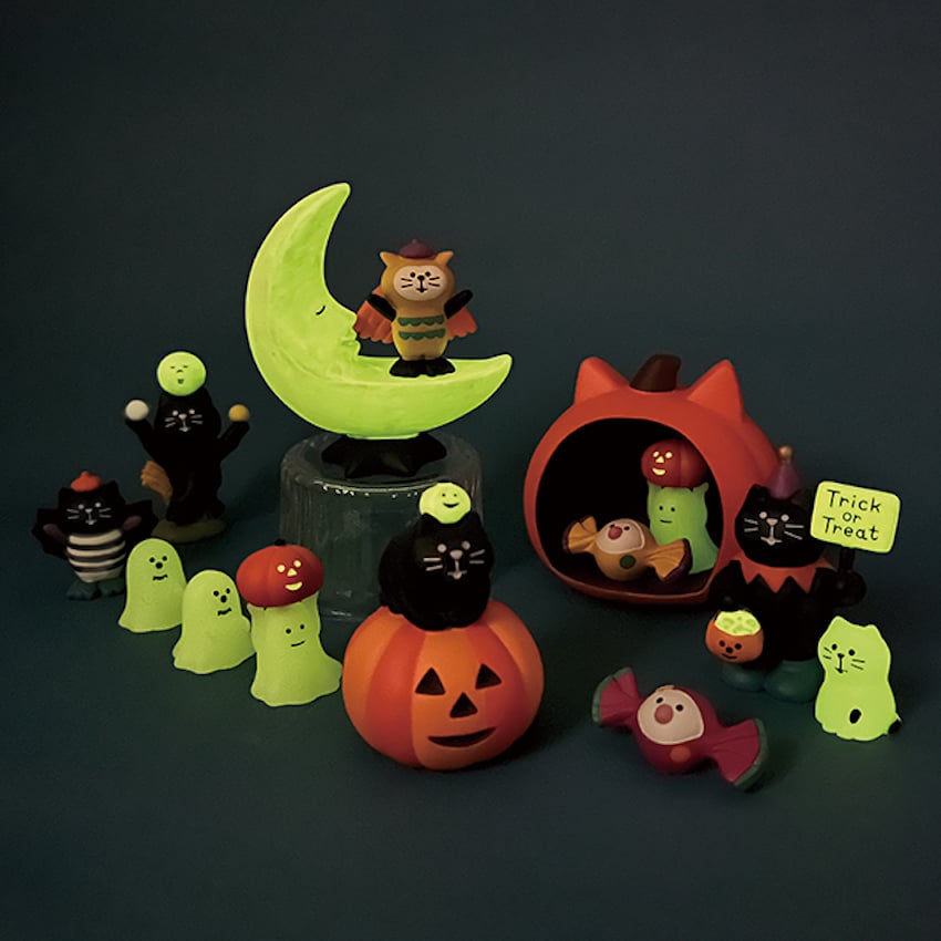 かぼちゃでまったり猫 【HAPPY OBAKE NIGHT】 | CHEER-FUL*
