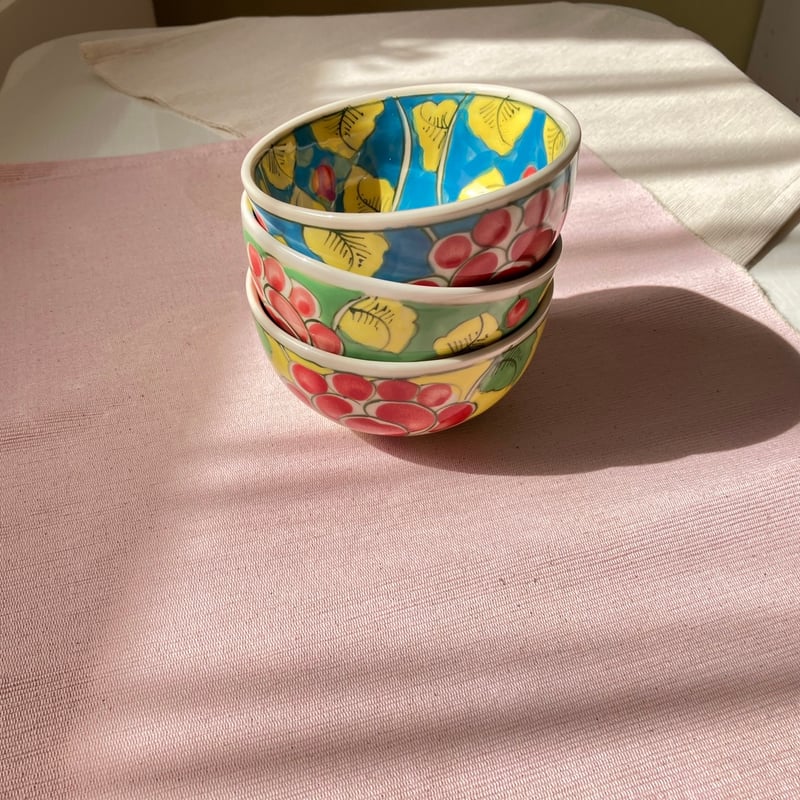 バッチャン焼き みどり色のカラフルな蓮 お椀 どんぶり 丼 ベトナム