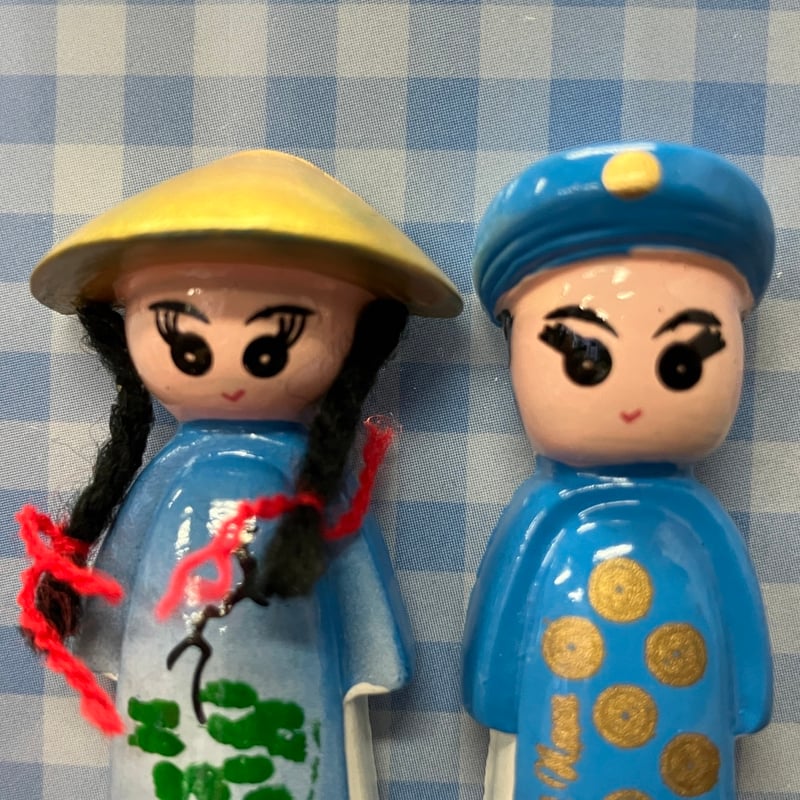 ベトナム雑貨 かわいい人形マグネット 小 男の子＆女の子 水色 | made