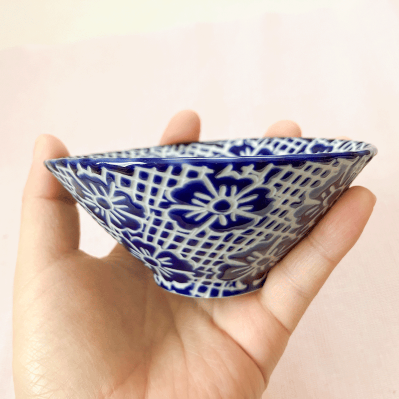 バッチャン焼き 彫皿 深め 小皿 青い花 ベトナム雑貨 | made me chum