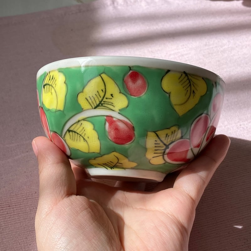 バッチャン焼き みどり色のカラフルな蓮 お椀 どんぶり 丼 ベトナム