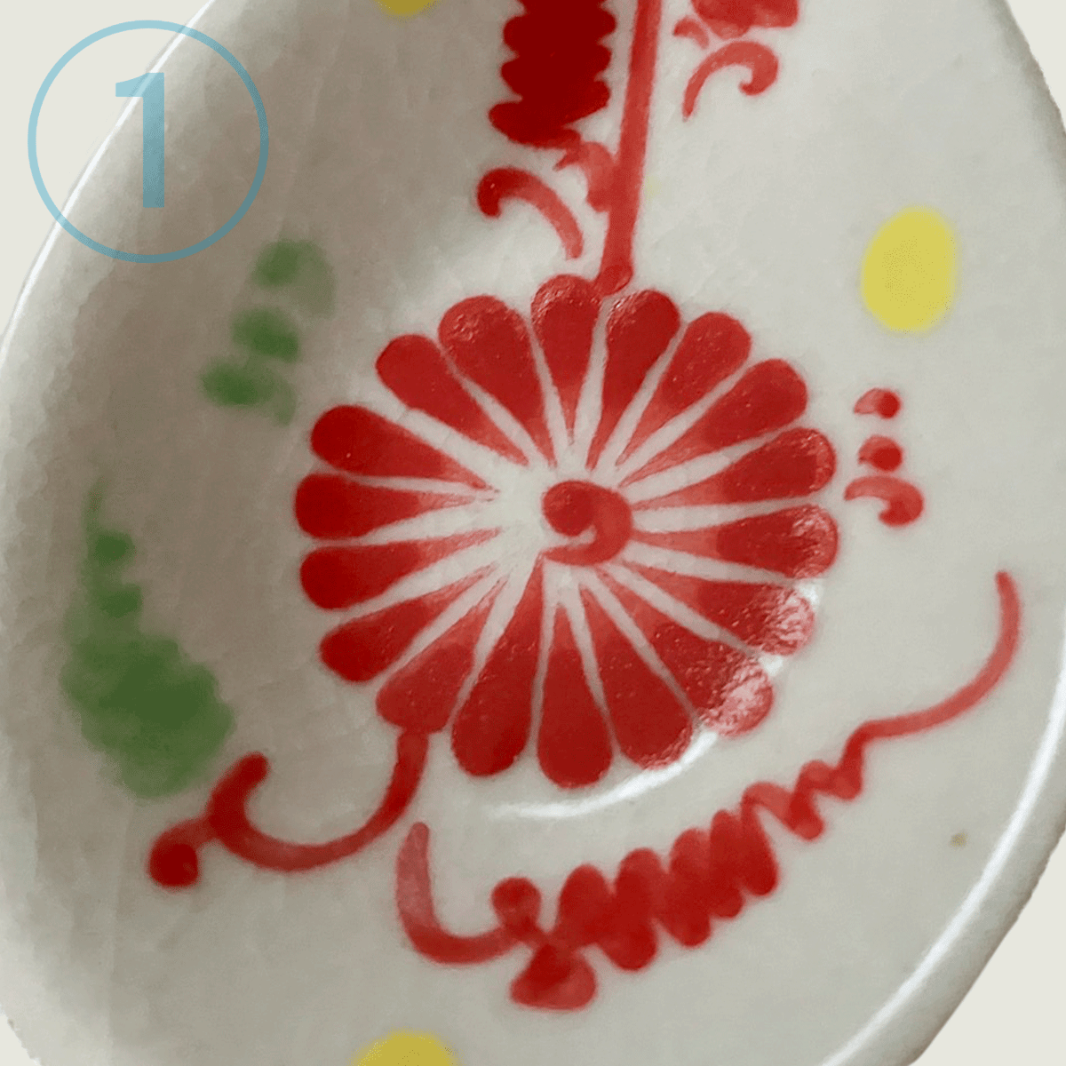 バッチャン焼き レンゲ 大 赤い菊の花 オールド ベトナム雑貨 | made