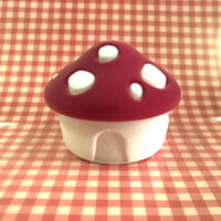 ジュエリーケース　きのこ　指輪入れ　ネックレス入れ
