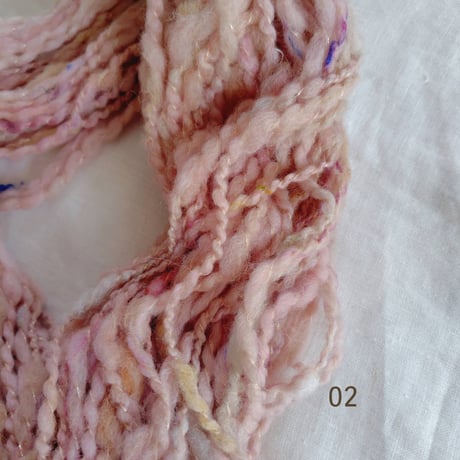 ART  YARN 01-04