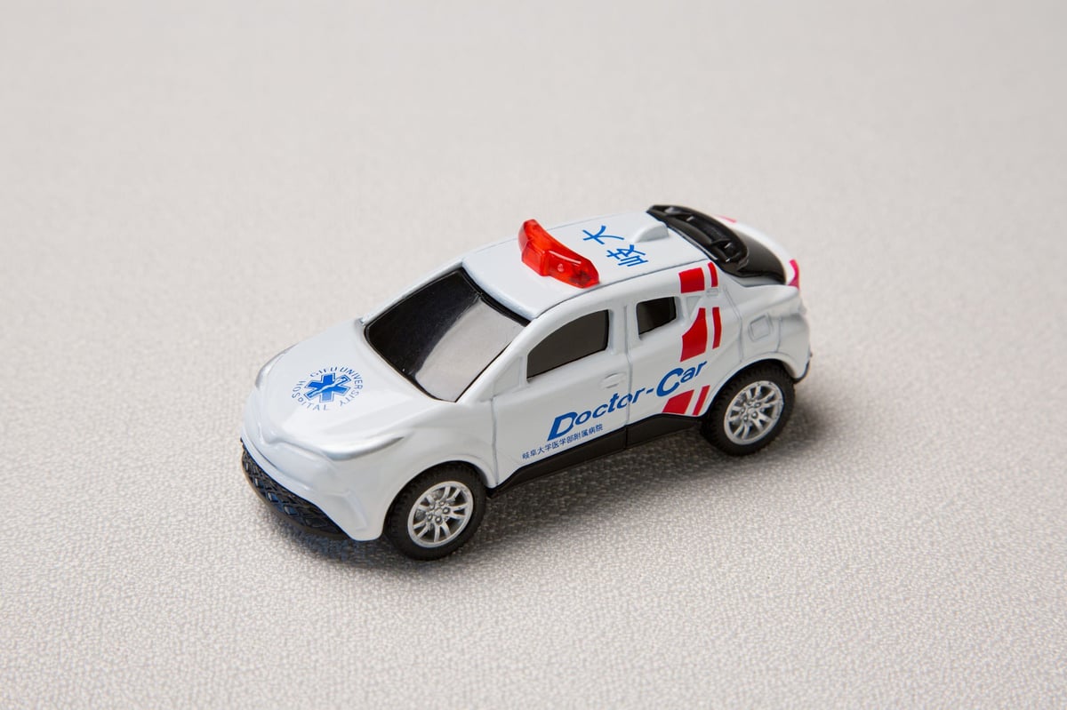 岐阜大学医学部附属病院ドクターカーのミニカー | GS-SHOP
