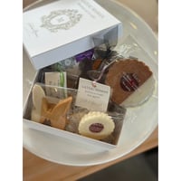 5月23日(土)発送   [通販]　お菓子BOX