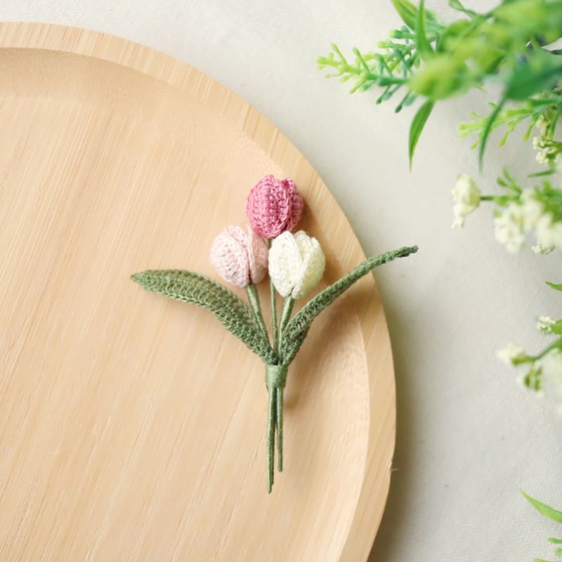 チューリップのブーケブローチ | Kamitsurest