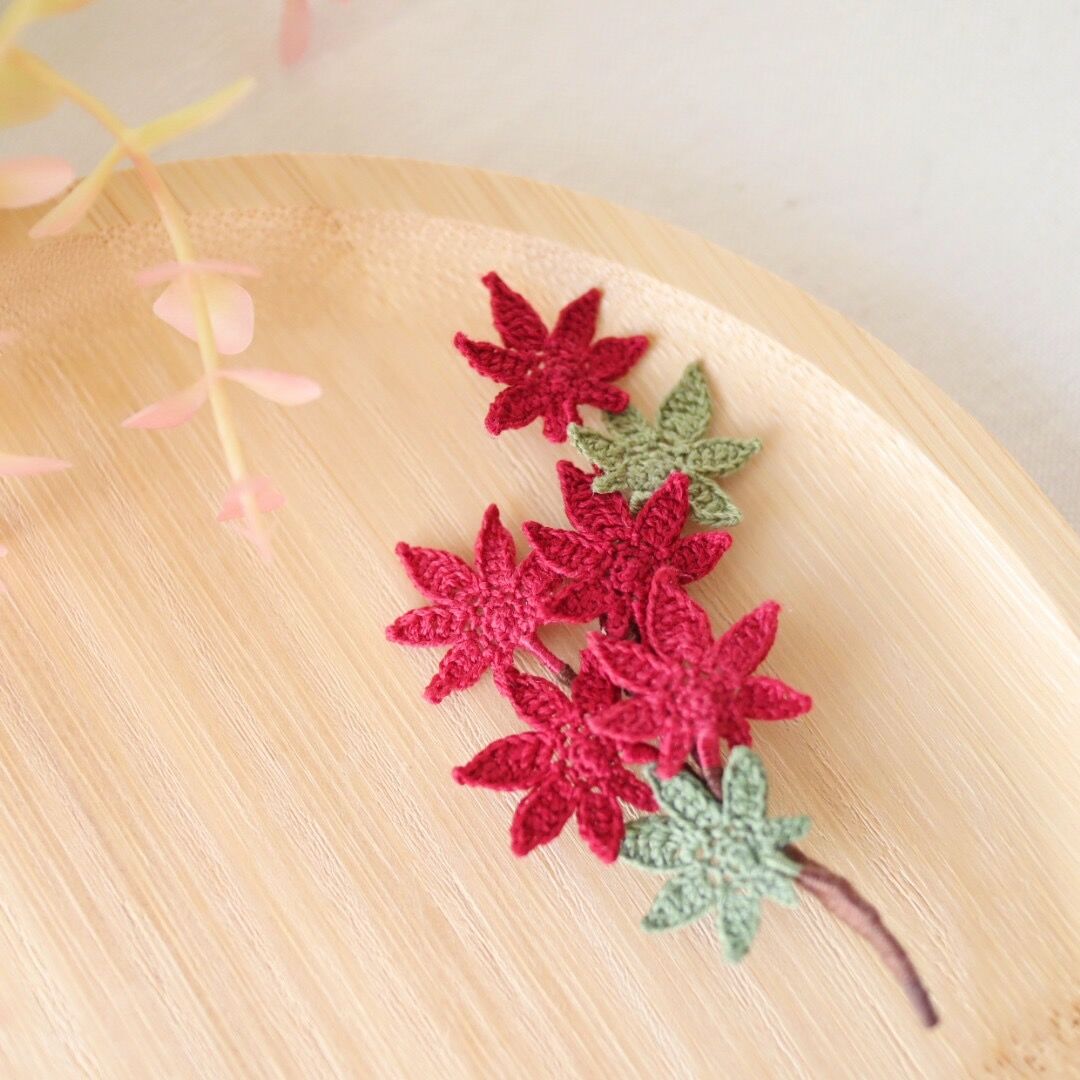 まなみんです　秋のブーケブローチ＋紅葉の立体刺繍ブローチ 5777a3a2e60194fca89559e83a4623