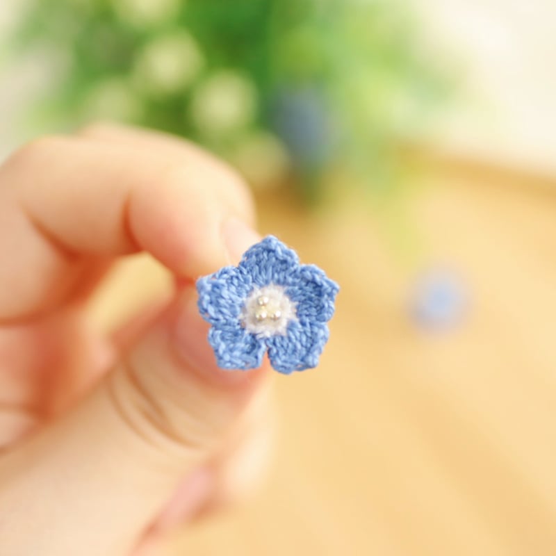 ネモフィラのピアス | Kamitsurest