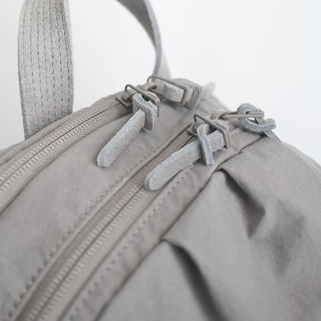 VELOUR PULL　GRAY