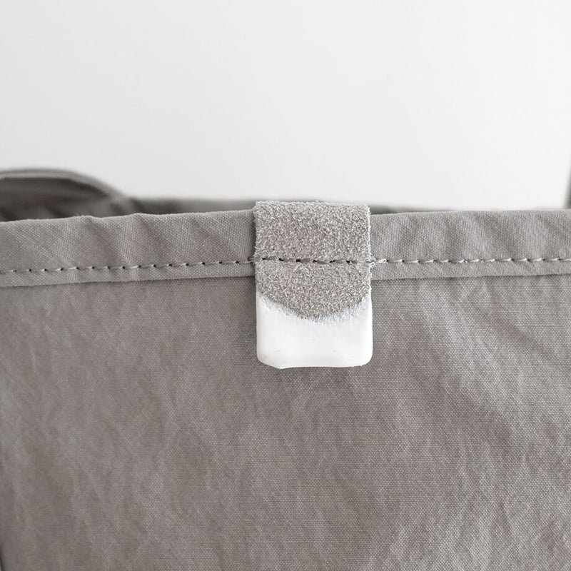 Anunfold Side Pocket Tote Bag