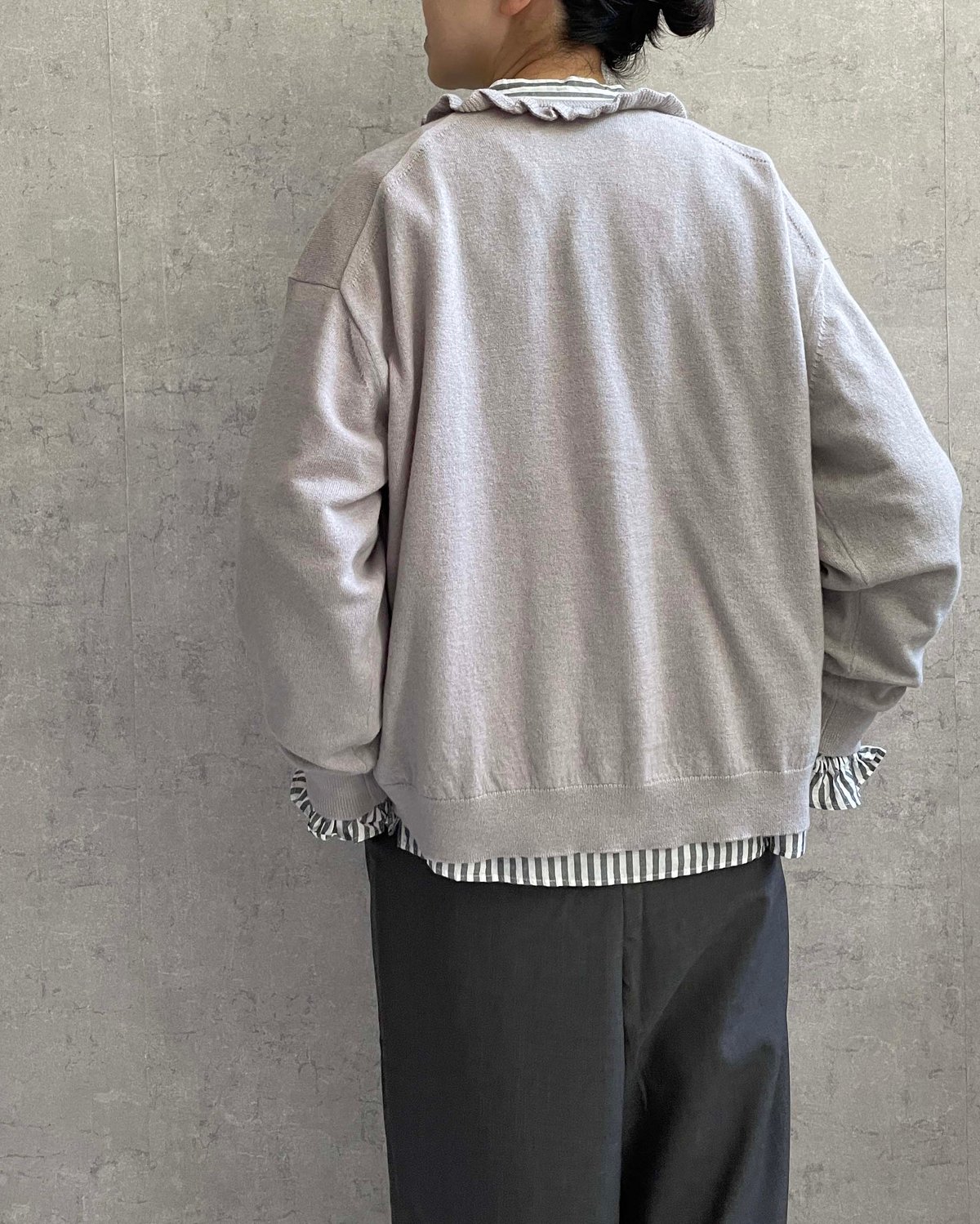 ハンズオブクリエイション　未使用品　メリノウール　フリル2ウェイカーディガン ハンズオブクリエイション 未使用品 メリノウール フリル2ウェイ