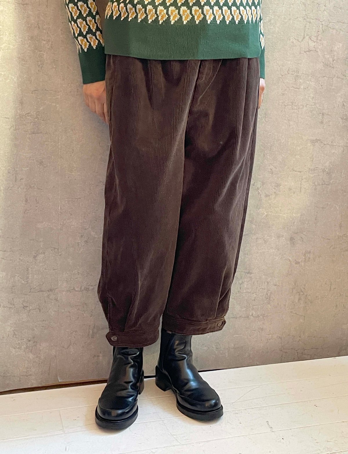 ROBE de PEAU ローブデポーコーデュロイボタンパンツ ダークブラウン fit=scale-down,w=1200