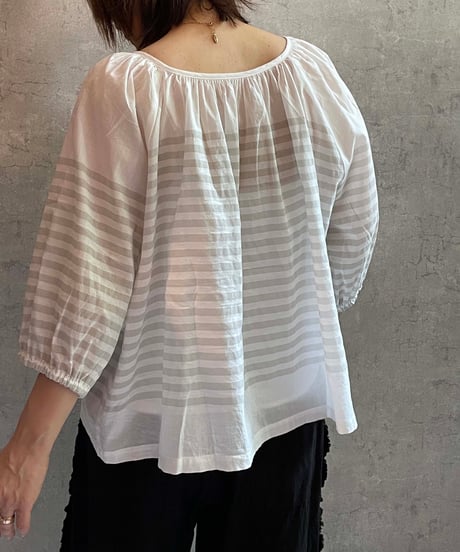 made in Japan　LABORATORY　LA470　バスクボーダー2WAYブラウス　WHITE×GRAY