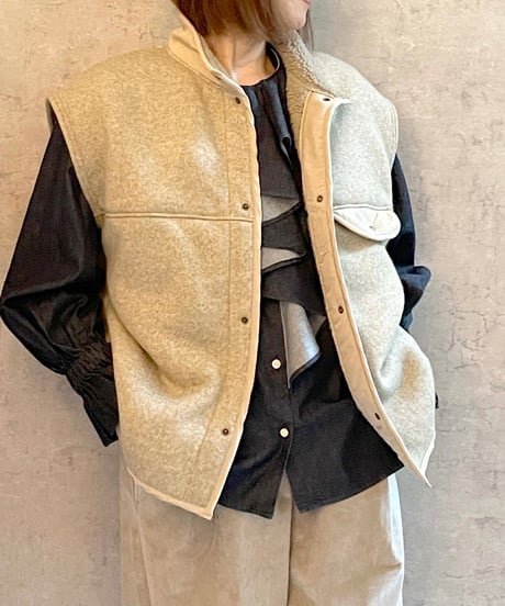 LABORATORY　LA429　ANONYMOUS EVEREST VEST　BEIGE