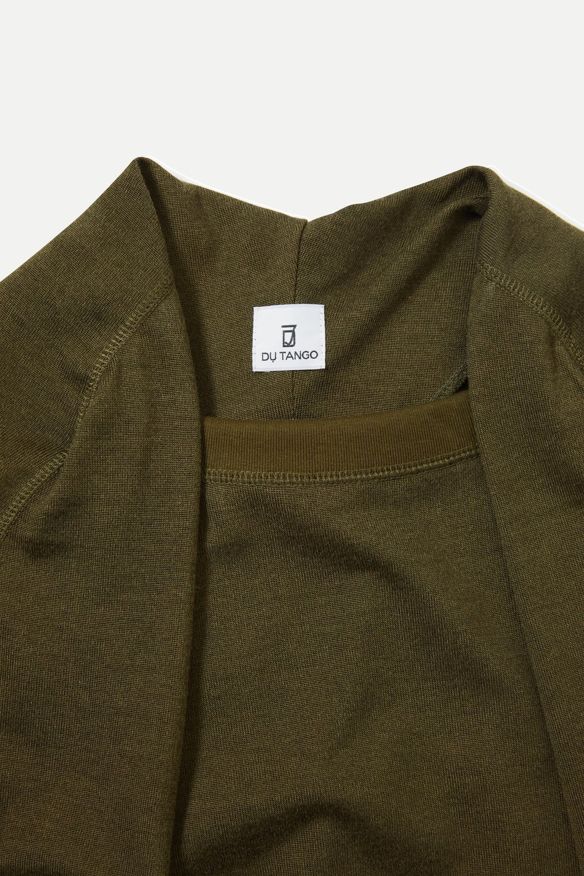 DU TANGO DC-0243 ソフトネックトレーナー KHAKI | Le8ème ルイチ DU TANGO DC-0243 ソフトネックトレーナー KHAKI | Le8ème ルイチ
