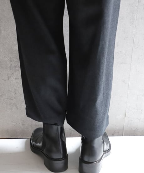 FABRIQUÉ n planète terre  222-108　tuck wide  pants・ブラックとチャコールグレー