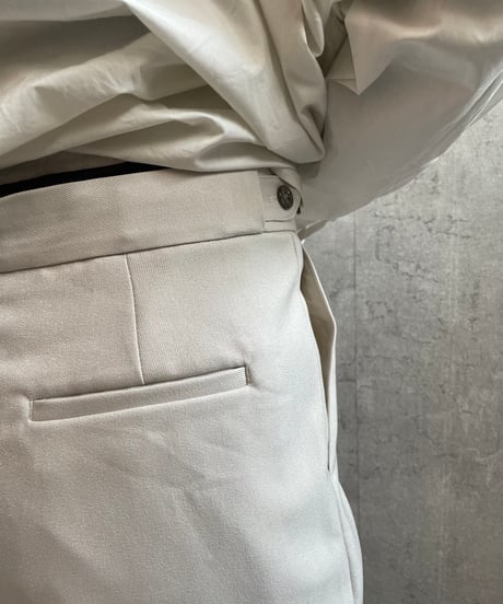 chouette テーパードタックパンツ　FOXGREY