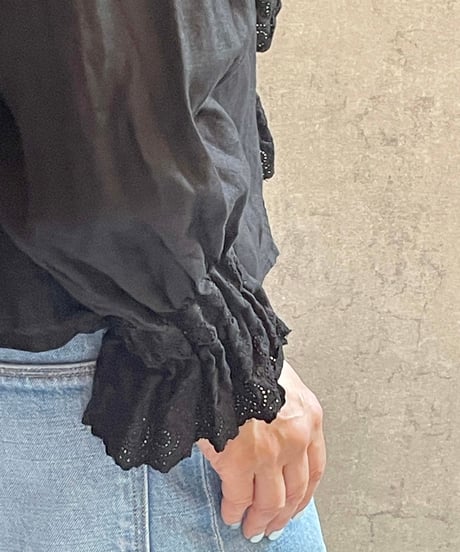 made in japan  Gauze#　G1160　リネンアンティークフリルブラウス　BLACK