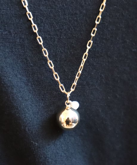 Bilitis dix-sept ans  　Misc-1342　Ball & Pearl Pendant