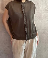 made in japan　Hands of creation  3620703　14G 1PLY フロントフリルベスト　カーキ