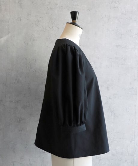 Bilitis dix-sept ans  　2911-867　 LittleBlackBlouse４　パフスリーブブラウス
