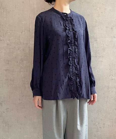 ROBE de PEAU  R247　ドットラッフルブラウス　ネイビー