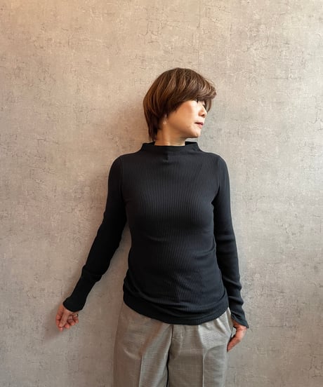 FABRIQUE en planète terre 　232−049　リブモックネックトップ　ブラック