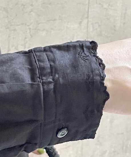Hands of creation　1540642 　CLローンスカラ刺繍レイヤーカラーブラウス　BLACK
