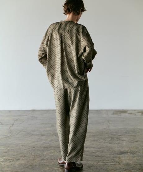 DS-0463　ベルプリントシャツ　 KHAKI