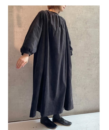FABRIQUE en planète terre 　252−066 ベルベットワンピース　black