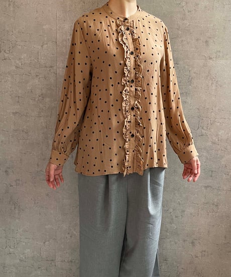 ROBE de PEAU  R247　ドットラッフルブラウス　beige