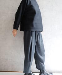 FABRIQUÉ n planète terre  222-108　tuck wide  pants・ブラックとチャコールグレー