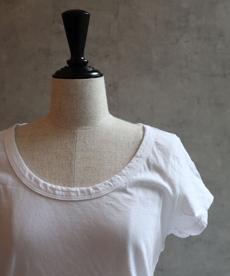 FABRIQUÉ n planète terre  221-001　オーバルネックショートスリーブTEE・002ホワイト