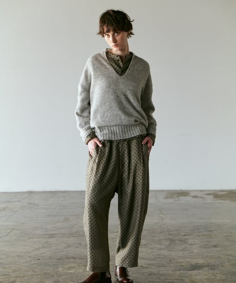 DK-0163　ベビーアルパカＶネックニット　LIGHT GREY