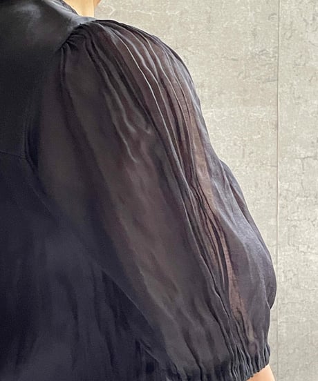 ★Gauze# G1081　ギャザースリーブブラウス　BLACK