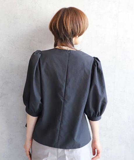 Bilitis dix-sept ans  　2911-867　 LittleBlackBlouse４　パフスリーブブラウス