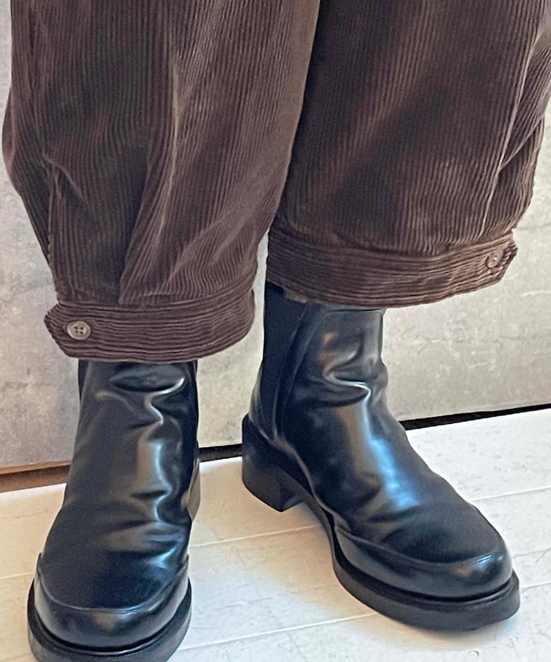 ROBE de PEAU ローブデポーコーデュロイボタンパンツ ダークブラウン ROBE de PEAU ローブデポーコーデュロイボタンパンツ ダーク