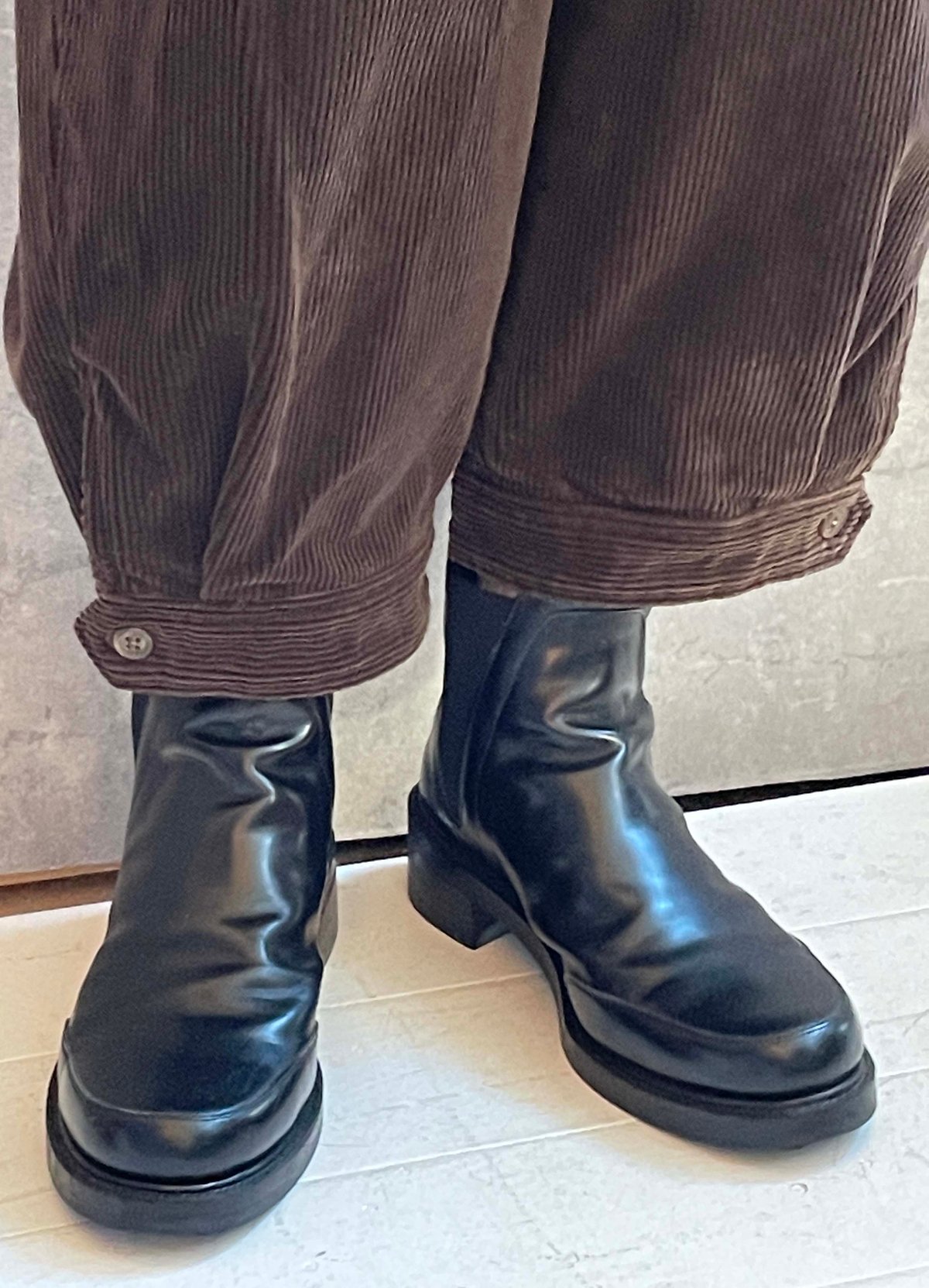ROBE de PEAU ローブデポーコーデュロイボタンパンツ ダークブラウン ROBE de PEAU R201 コーデﾕロイボタンパンツ ブラウン | Le8ème