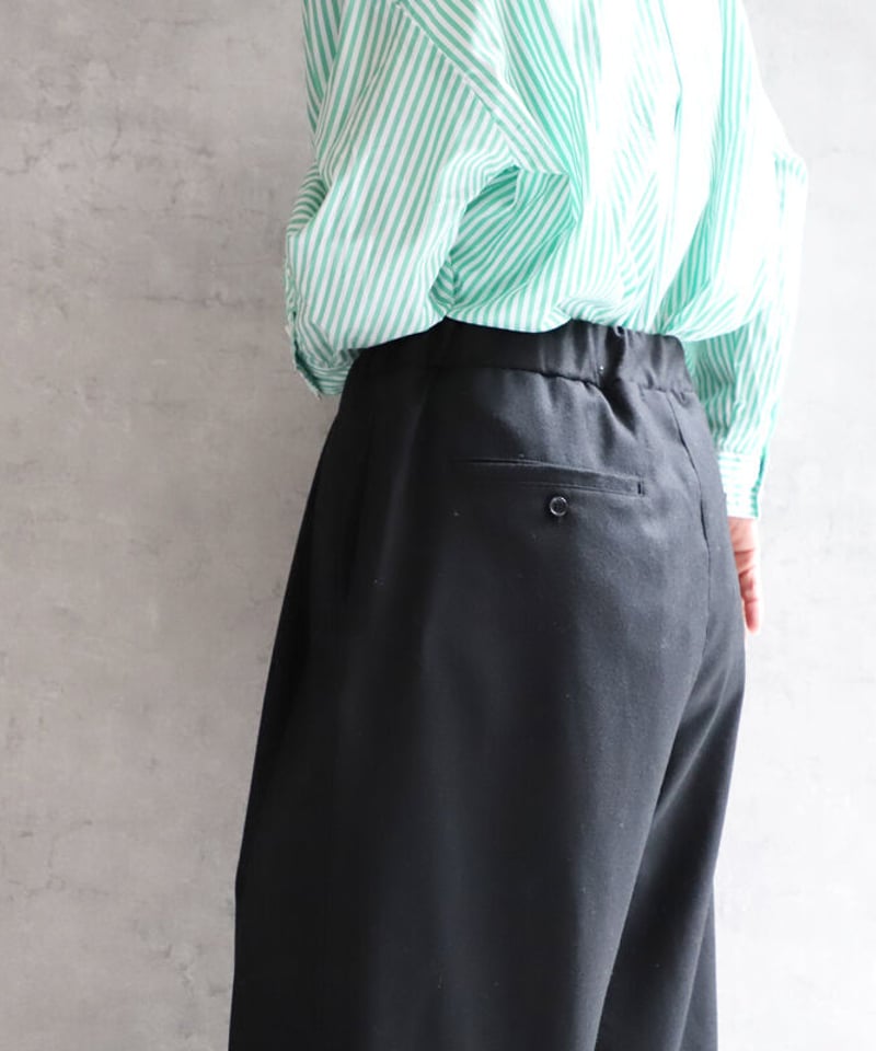 fabrique en planete terre oversize スェット FABRIQUÉ n planète terre 222-108 tuck wide pa