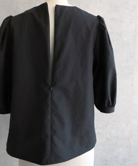 Bilitis dix-sept ans  　2911-867　 LittleBlackBlouse４　パフスリーブブラウス