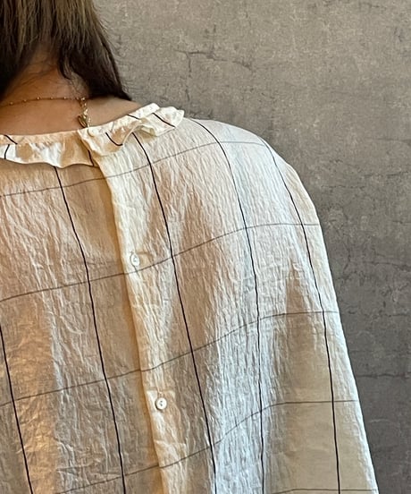 made in japan　ROBE de PEAU  R364　カミーユフリルブラウス　CHECK