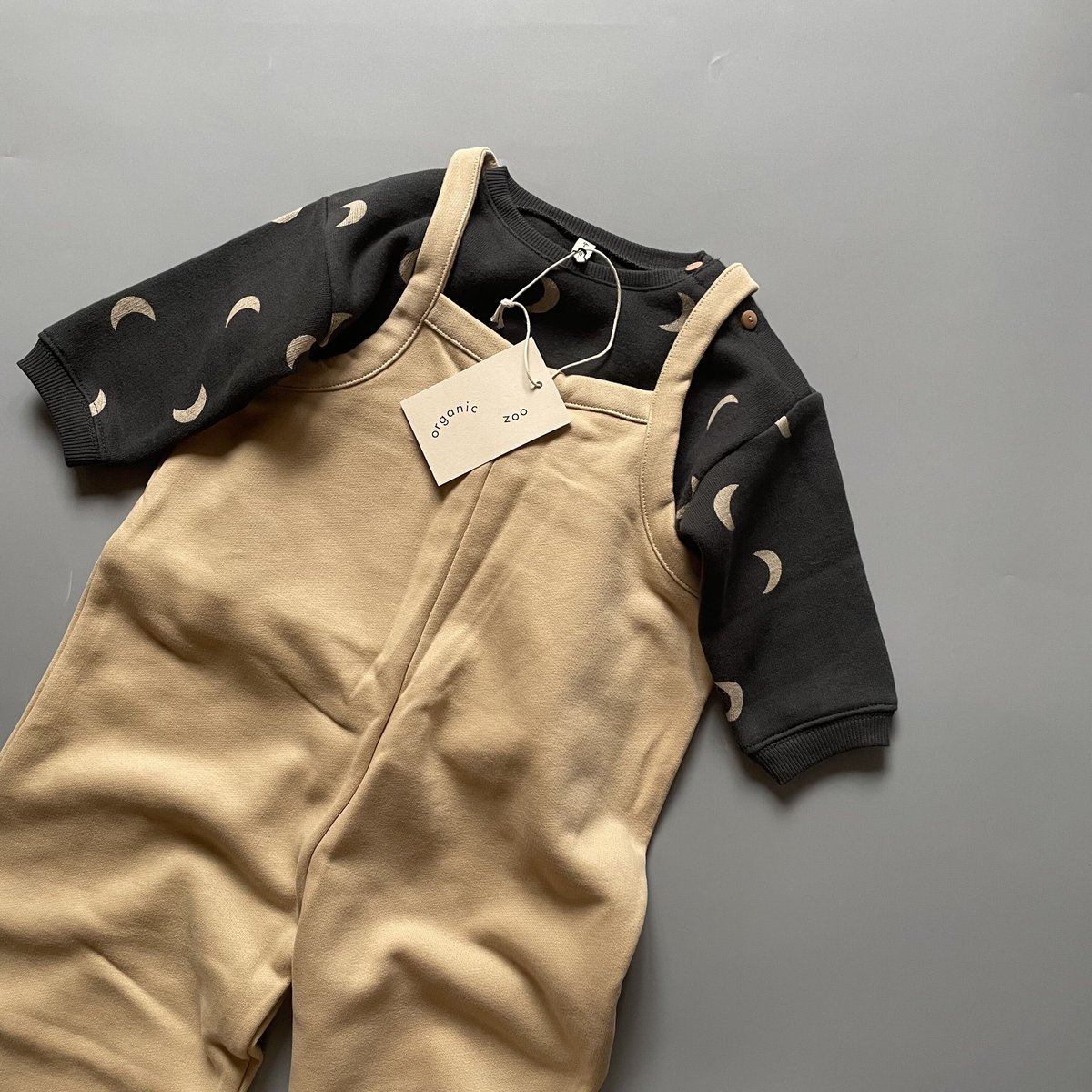 週末値下げorganiczoo 23aw warm sand dungarees