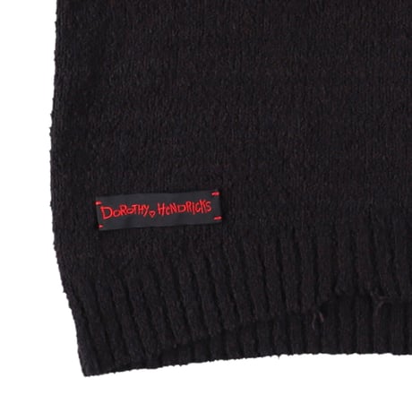 DAMAGED KNIT