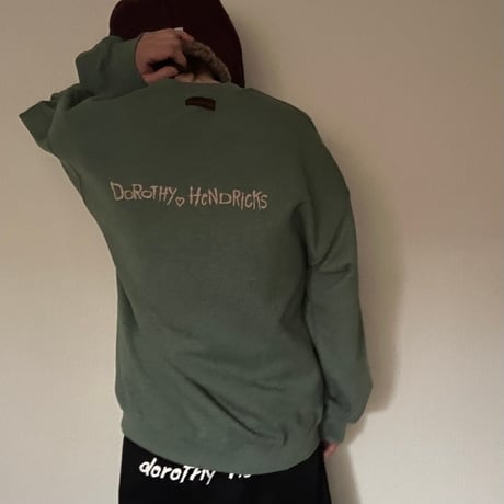 SWEATSHIRT