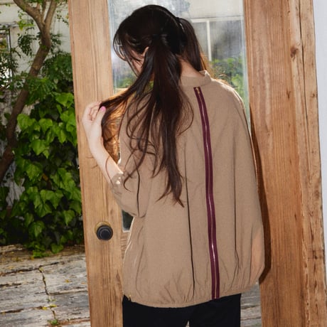BACK ZIPPER SHIRT