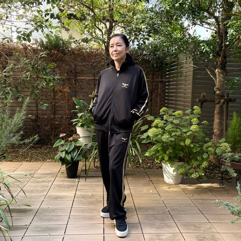 フュージョンロゴトラックパンツ(ブラック×ゴールド) | maruore